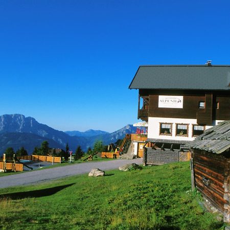 Sattleggers Alpenhof & Feriensternwarte Hotel Greifenburg Kültér fotó