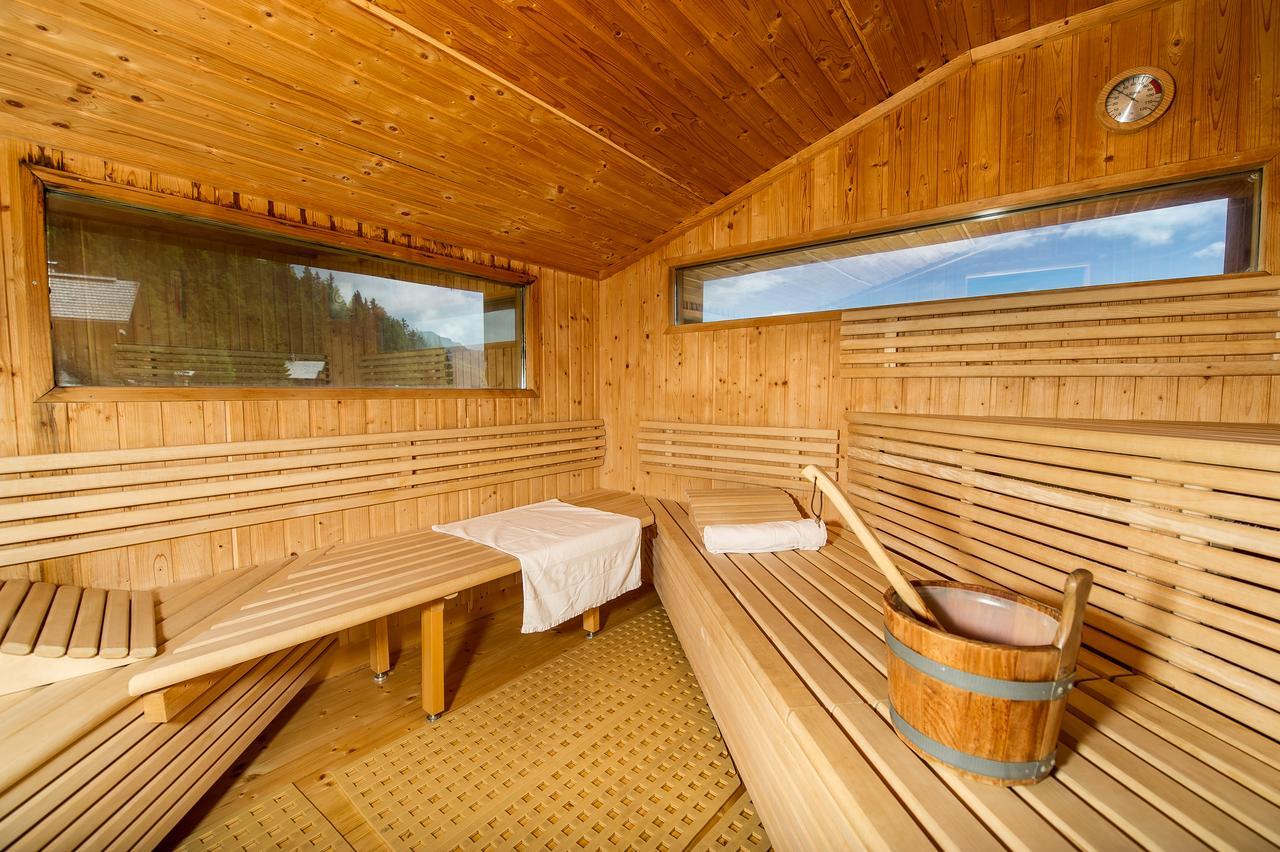 Sattleggers Alpenhof & Feriensternwarte Hotel Greifenburg Kültér fotó