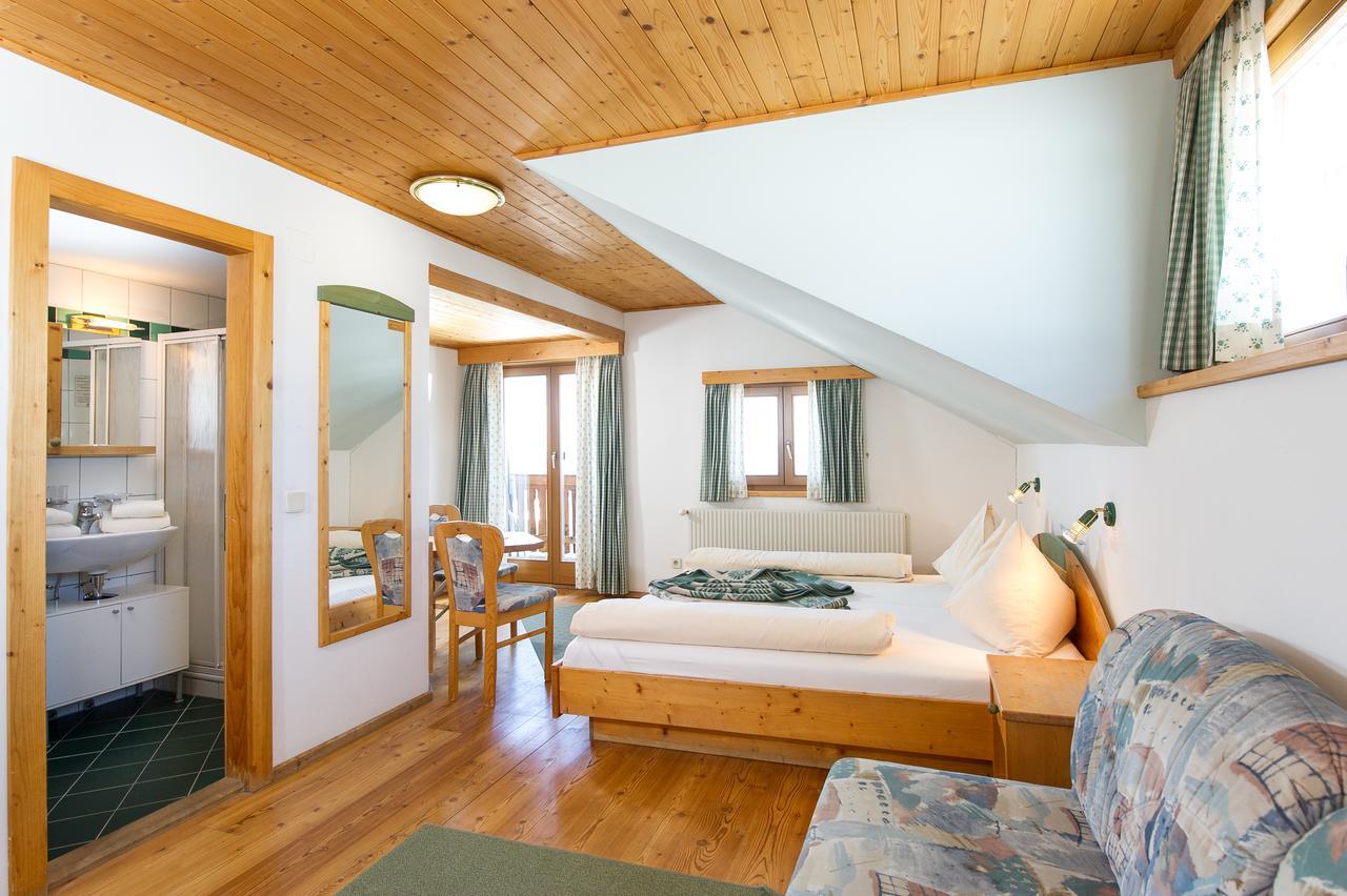 Sattleggers Alpenhof & Feriensternwarte Hotel Greifenburg Kültér fotó