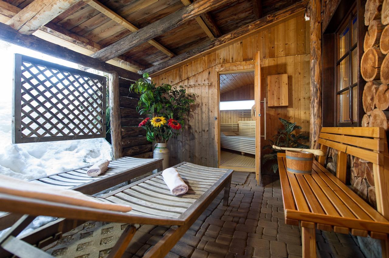 Sattleggers Alpenhof & Feriensternwarte Hotel Greifenburg Kültér fotó