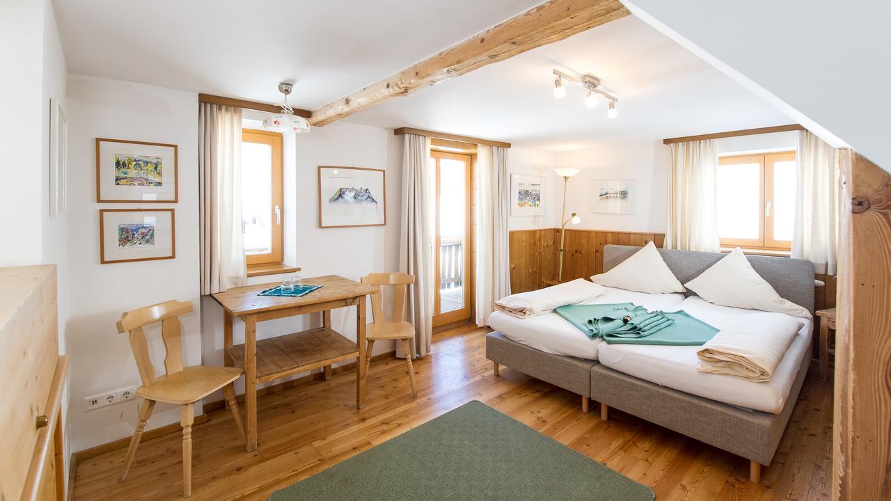 Sattleggers Alpenhof & Feriensternwarte Hotel Greifenburg Kültér fotó