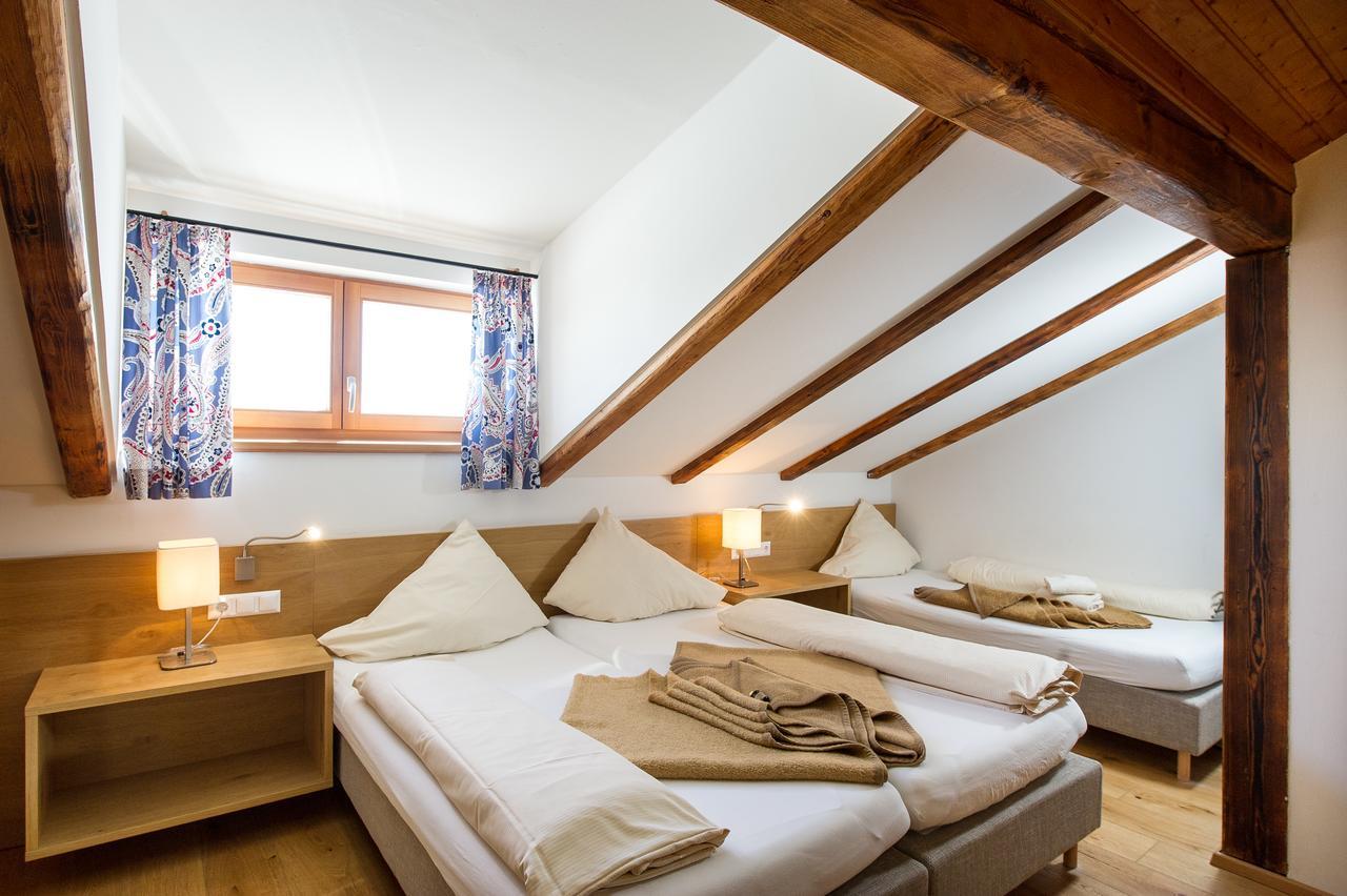 Sattleggers Alpenhof & Feriensternwarte Hotel Greifenburg Kültér fotó