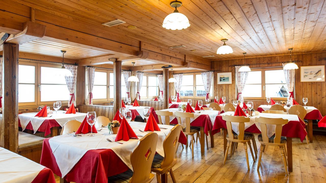 Sattleggers Alpenhof & Feriensternwarte Hotel Greifenburg Kültér fotó